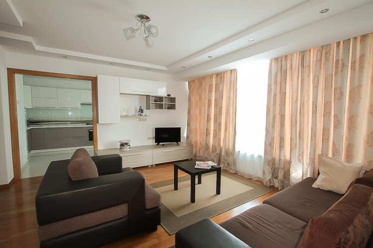 Roses Valley Apartment es un apartamento de 3 habitaciones en alquiler en Chisinau, Moldova